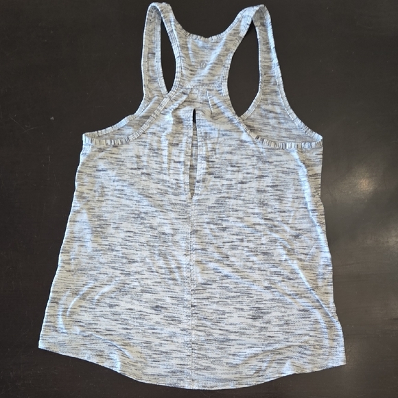 Lululemon Women's Gray Tank Top - Picture 2 of 7